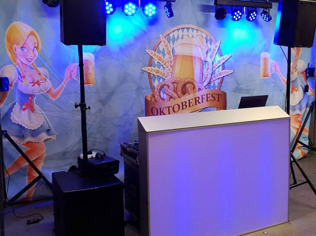 Oktoberfest drive-in-show